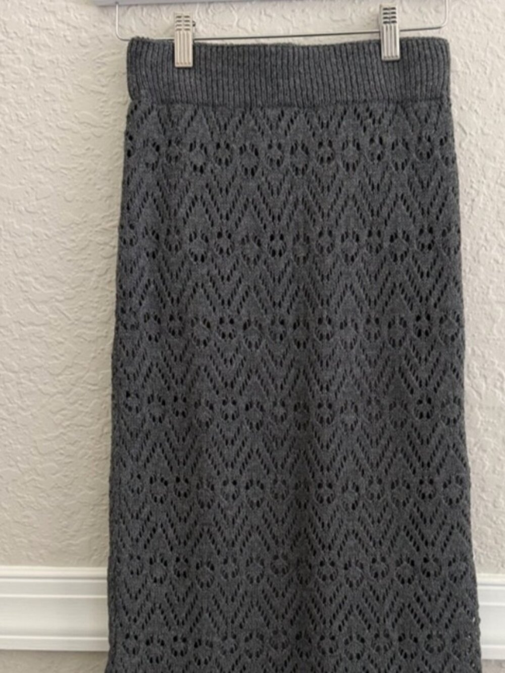 👩Charcoal Gray Crochet Knit Midi Skirt | XS - Picture 2 of 2